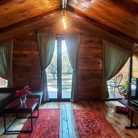 Coratina Cottage อุลซิน ภายนอก รูปภาพ