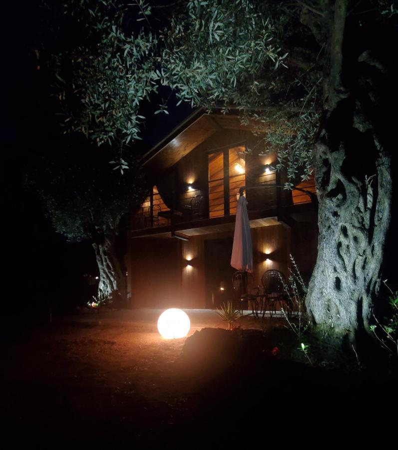 Coratina Cottage อุลซิน ภายนอก รูปภาพ