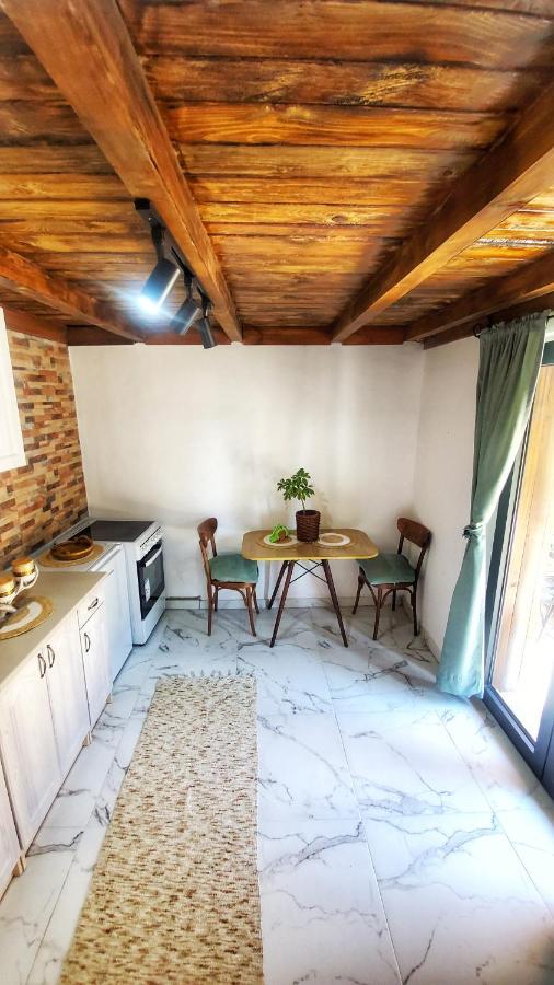 Coratina Cottage อุลซิน ภายนอก รูปภาพ